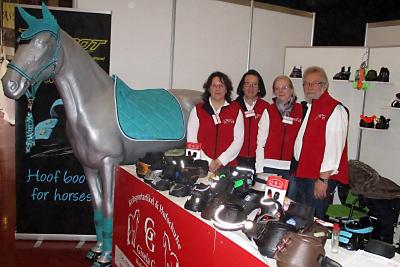 GG Reitsportartikel - Das Team des Hufschuh-Onlineshops. L.i.B. Gisela Gesk.