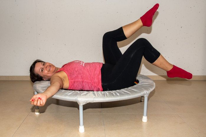 Bild2_Übung_Balance-Swing_Füße tippen.jpg