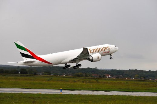 01_Erstflug_Emirates_SkyCargo_nach_Basel_im_September_2014_Credit_EuroAirport.JPG