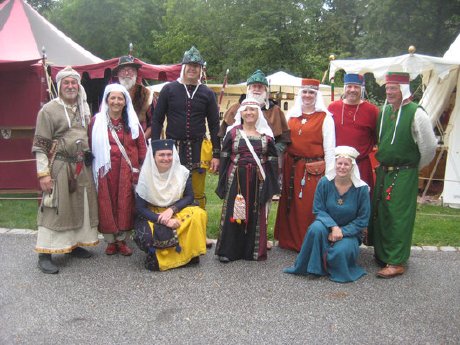 Klosterfest_Ritterfamilie_wirme et agram_©Wirme et Agram.jpg