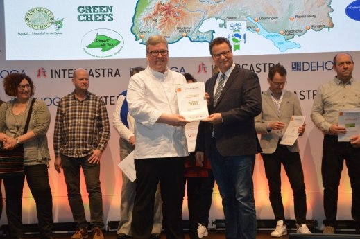 GREEN-CHEFS-erhalten-Auszeichnung-f%C3%BCr-Engagement-um-nachhaltige-Gastronomie-1024x681.jpg