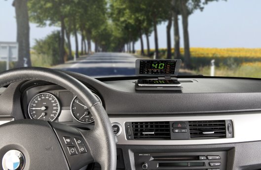 PX-1932_17_Lescars_Universal-Head-up-Display_V2_fuer_Smartphones_bis_19_cm.jpg
