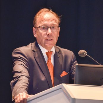 Dr. Michael Brandt, Präsident ZÄK-SH, Eröffnung Tagung.JPG