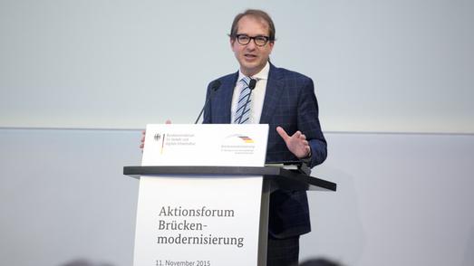 Minister Dobrindt beim Aktionsforum Brückenmodernisierung (Bild: BMVI)