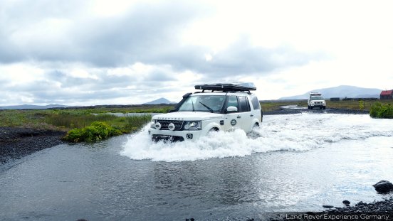 Delticom_Land Rover Experience 2.jpg
