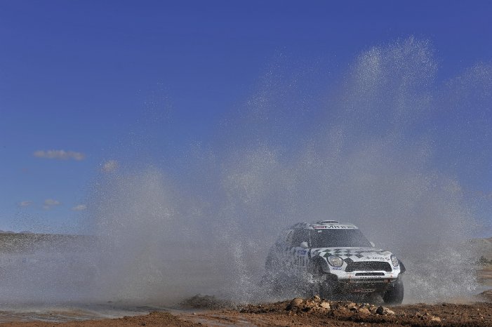 2016-Dakar,-Mikko-Hirvonen-(FIN),-Michel-Perin-(FRA),-MINI-ALL4-Racing---AXION-X-raid-Team-.jpg