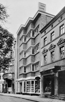 Kaufhaus Schocken, Architekt Rudolf Stiefler, Cottbus.png
