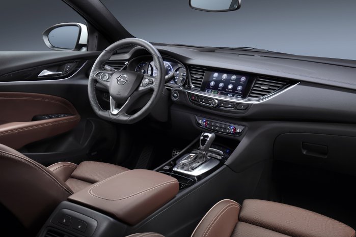 Opel-Insignia-Infotainment-503314.jpg