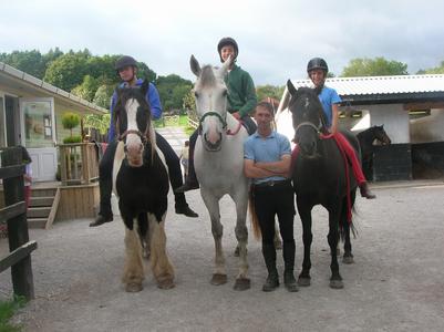 Reiten Irland Jugendliche (Foto: Katja van Leeuwen Reitferienvermittlung)