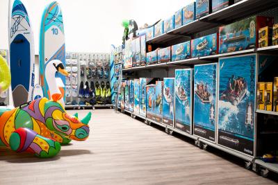 8 - Der Bestway Showroom