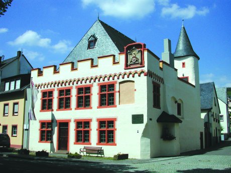 Cusanus_Geburtshaus_Copyright_Ferienland_Bernkastel_Kues.jpg
