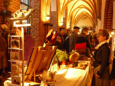 Klosterweihnachtsmarkt in Zarrentin (c) Gewerbe- und Tourismusverein Zarrentin und Umgebung e.V..JPG