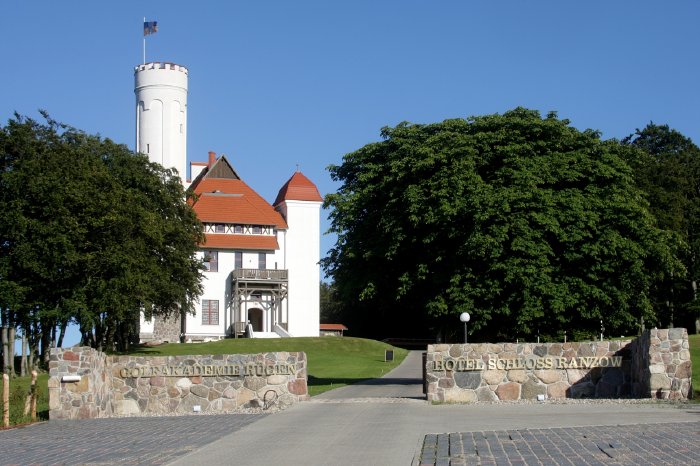Schloss Ranzow_1200.jpg