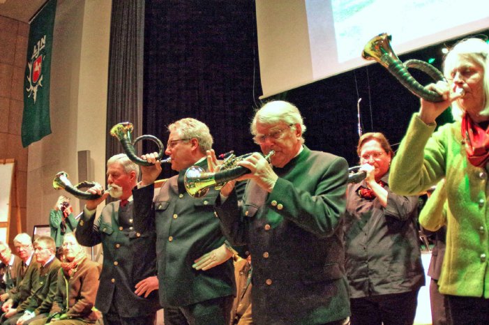 19.03. Hörnerklang und Chorgesang.jpg