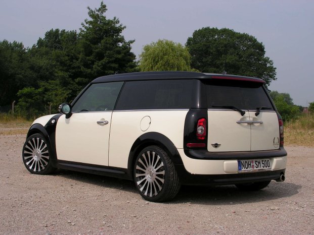 Mini Clubman mit Smoor Cosmic 7,5x17 134.jpg