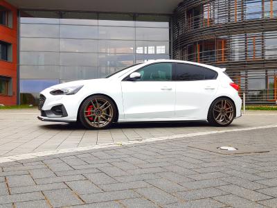 Barracuda Racing Wheels Europe: Ford Focus-Topmodell auf schicken Shoxx-Rädern