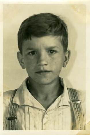 Ernst Lossa - Foto des 10- oder 11-jährigen Jungen LAELKB Herzogsägmühle....jpg