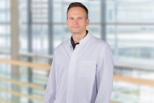 Dr. med. Alexander Boosz