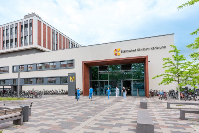 Zentraleingang Haus M.jpg