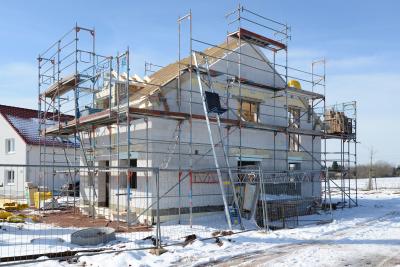 Trotz anstehendem Winter freuten sich die Bauhandwerker im vierten Quartal 2017 über viele Aufträge / Foto: obx-news/Fotolyse-Fotolia.com