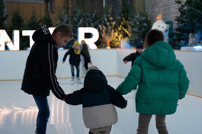 Wunderlight - Wunderland Kalkar - Eislaufbahn.jpg