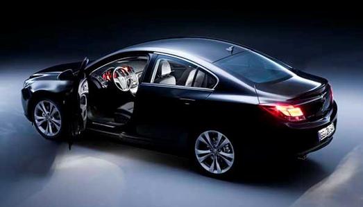 Opel Insignia gewinnt den renommierten "red dot design award"