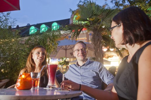 Nachtleben in Karlsruhe © KTG Karlsruhe Tourismus GmbH, Foto Andrea Fabry.jpg