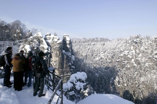 Winter_im_Elbsandsteingebirge---Foto-Silvio-Dittrich_Tourismusverband_Saechsische_Schweiz-x.jpg