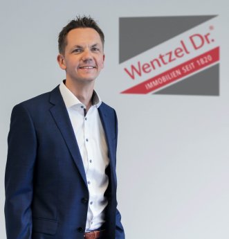 Wentzel Dr. HOMES Immobilienshop-Leiter Wedel_Matthias Schwier.jpg