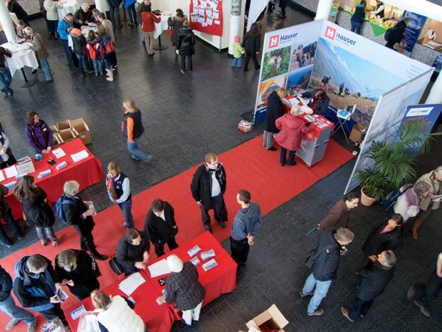 Infostand klein.jpg