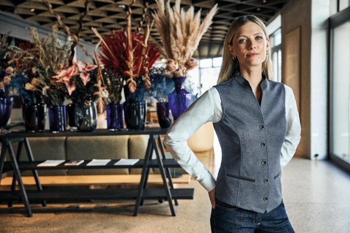 acp für GREIFF Mode - Landhaus-Westen für den Service.jpg