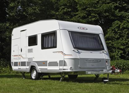 Münsterland Viola 420 K Viola, die neue Einsteiger Modellreihe von LMC. Viola 420 K, ein kompakter Caravan mit Etagenbetten und Rundsitzgruppe.