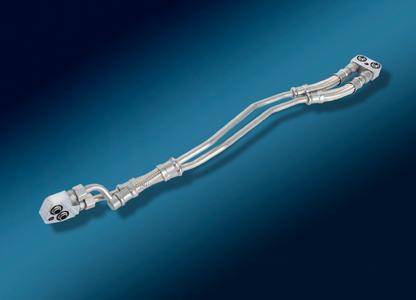ContiTech Fluid Technology has developed extremely resilient engine fuel lines for heavy-duty truck engines with capacities up to 16 liters. The ContiTech fuel lines meet the especially high safety requirements for use in buses thanks to their stainless steel sheath / Photo: ContiTech