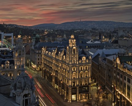 St._Regis_Budapest__c__Marriott_International.jpg