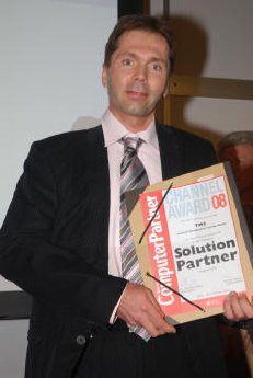 200802-award_small.jpg