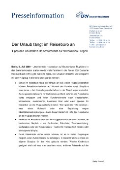 PM09509_Urlaubsstart_im_Reisebuero.pdf