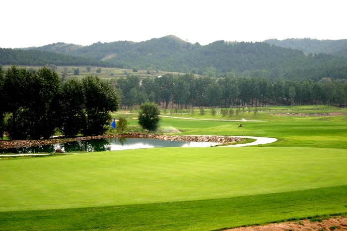 Huhhot Tai Wei Country club.jpg