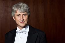 Ab Spielzeit 2012/13 stellvertretender Generalmusikdirektor - Anthony Bramall (Foto: Andreas Pohlmann)