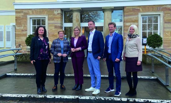 PM_2026_02_12_Ministerinnen zu Besuch in der Rehaklinik Bad Boll_CMYK_300dpi.jpg