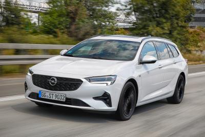 Unter vollen Segeln: Opel erweitert Antriebsangebot für Flaggschiff Insignia