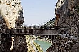 Andalusien Bruecke am Caminito del Rey klein.jpg