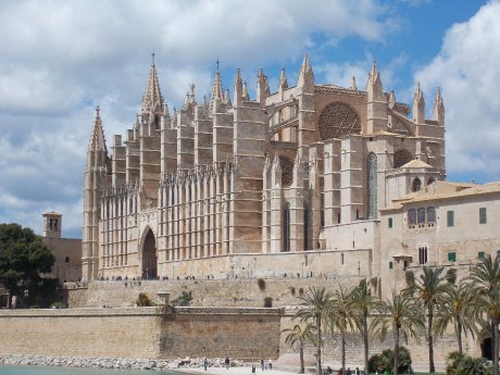 1_Kathedrale von Palma_(c)_Pixabay.jpg