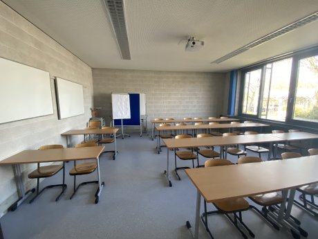 3_vorher Vorlesungsraum_Bildnachweis_HWG LU - Jonas Melcher.jpg