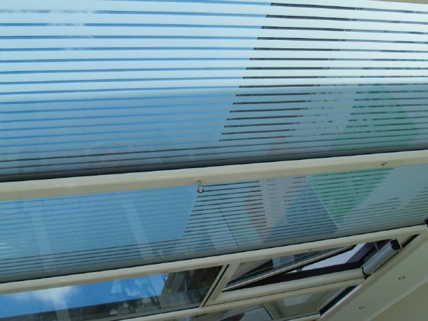 Blendschutzglas in Dachverglasung.JPG