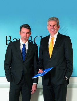 BayBG Geschäftsführung Dr. Sonnfried Weber und Peter Pauli im Geschäftsbericht 14-15.jpg
