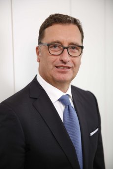 Matthias Harsch, Vorstand Vertrieb, Marketing und Kommunikation der Leica Camera AG.jpg
