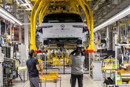 OpelAstraElectric (2).jpg