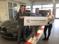 Auch das Menton Automobilcenter in Reutlingen ist bei der Praktikumswoche mit am Start. Die Auszubildenden und Ausbildungsbotschafter freuen sich über weitere Anmeldungen von interessierten Schülerinnen und Schülern