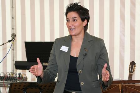 Daniela A. Ben Said aus Osnabrück begeisterte rund 150 Zuhörerinnen beim Frauentag in der Handwerkskammer mehr als zwei Stunden lang