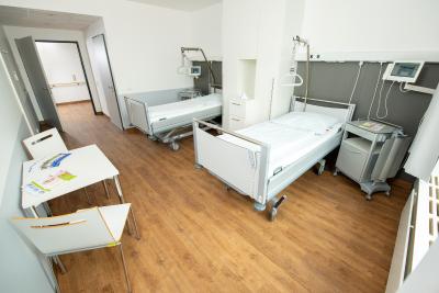 Zwei-Bett-Zimmer